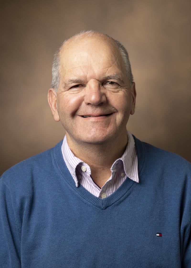 Portrait of Roy Zent, M.D., Ph.D.